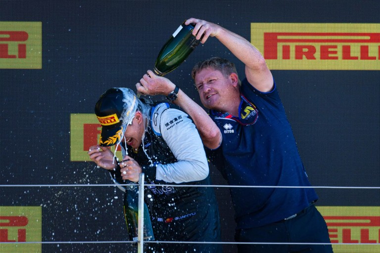 UNI-Virtuosi celebrate a successful home race weekend at Silverstone photo